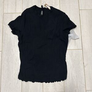 NWT skims black pointlette logo tee XL